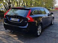 Usata Volvo V60 Momentum 136 CV (100 kW) 2014 Nero Station wagon