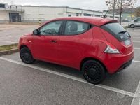Usata Lancia Ypsilon Gold 69 CV (50 kW) 2020 Rosso Utilitaria