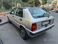 Usata Lancia Delta 75 CV (55 kW) 1991 Grigio Utilitaria
