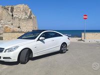 Usata Mercedes E220 170 CV (125 kW) 2012 Bianco Coupé