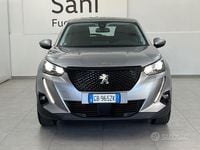 Usata Peugeot 2008 Active 131 CV (96 kW) 2020 Grigio SUV