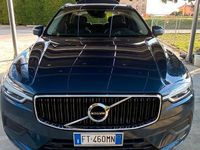 Usata Volvo XC60 Momentum 190 CV (139 kW) 2019 Blu/azzurro SUV