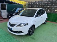Usata Lancia Ypsilon S 69 CV (50 kW) 2022 Bianco Utilitaria