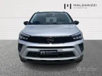 Usata Opel Crossland X Ultimate 110 CV (80 kW) 2023 Grigio SUV