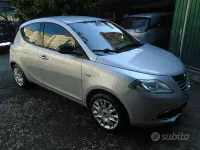 Usata Lancia Ypsilon 69 CV (50 kW) 2012 Grigio Utilitaria