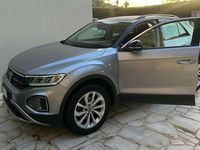 Usata VW T-Roc Life 110 CV (80 kW) 2023 Argento SUV