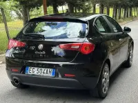 Second-hand Alfa Romeo Giulietta 105 CP (77 kW) 2011 Hatchback