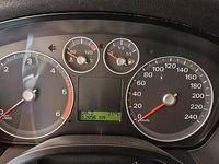 Usata Ford Focus 116 CV (85 kW) 2006 Grigio Station wagon