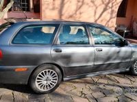 Usata Volvo V40 115 CV (84 kW) 2003 Grigio Station wagon