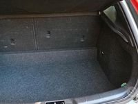 Usata Volvo V40 Kinetic 2017 Bianco Berlina