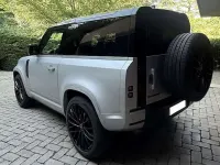 Usata Land Rover Defender SE Dynamic 200 CV (147 kW) 2022 Grigio SUV