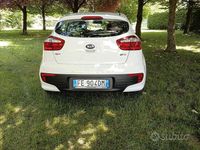 Usata Kia Rio 85 CV (62 kW) 2016 Bianco Utilitaria