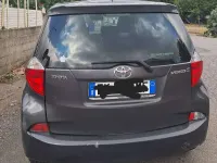 Usata Toyota Verso-S Active 99 CV (72 kW) 2012 Grigio Monovolume