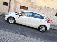 Usata Kia Rio Active 86 CV (63 kW) 2013 Bianco Utilitaria