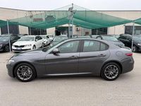 Usata Alfa Romeo Giulia Executive 160 CV (117 kW) 2020 Grigio Berlina