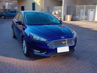 Usata Ford Focus Titanium 120 CV (88 kW) 2017 Blu Berlina