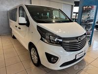 Usata Opel Vivaro 145 CV (106 kW) 2017 Bianco Monovolume