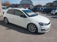 Usata VW Golf VII Highline 110 CV (80 kW) 2016 Bianco Berlina