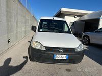 Usata Opel Combo 75 CV (55 kW) 2008 Monovolume