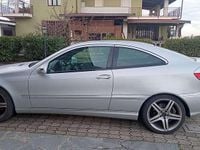 Usata Mercedes CL220 150 CV (110 kW) 2009 Argento Coupé
