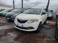 Usata Lancia Ypsilon 80 CV (58 kW) 2016 Bianco Utilitaria