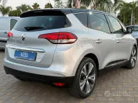 Usata Renault Scénic Intens 110 CV (80 kW) 2018 Grigio Monovolume