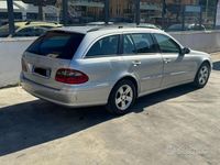 Usata Mercedes 220 Classic 150 CV (110 kW) 2003 Grigio Station wagon