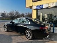 Usata Mercedes E200 Business 160 CV (117 kW) 2022 Nero Berlina