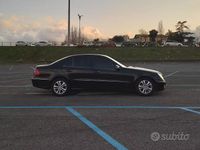 Usata Mercedes E200 Elegance 136 CV (100 kW) 2007 Nero Berlina