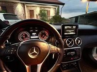 Usata Mercedes A180 109 CV (80 kW) 2014 Bianco Utilitaria