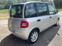 Usata Fiat Multipla 103 CV (75 kW) 2006 Grigio Monovolume