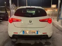 Usata Alfa Romeo Giulietta 140 CV (102 kW) 2012 Bianco Utilitaria