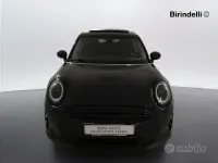 Usata Mini Cooper Classic 136 CV (100 kW) 2022 Nero Utilitaria