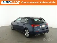 Usado Mercedes A180 136 CV (100 kW) 2019 Azul Berlina