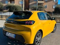 Usata Peugeot 208 Active 102 CV (75 kW) 2022 Giallo Utilitaria
