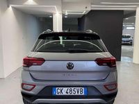 Usata VW T-Roc Style 110 CV (80 kW) 2022 Argento SUV