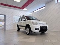 Usata Fiat Panda 4x4 Climbing 75 CV (55 kW) 2011 Bianco Utilitaria