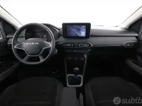 Brugt Dacia Sandero Expression 67 HK (49 kW) 2023 Grå Sedan