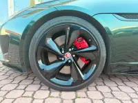 Usata Jaguar F-Type R 551 CV (405 kW) 2016 Verde british racing green Cabrio