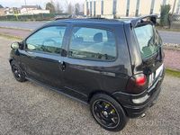 Usata Renault Twingo 58 CV (42 kW) 2003 Nero Utilitaria