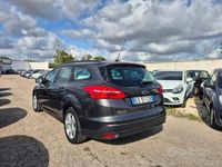 Usata Ford Focus 95 CV (69 kW) 2015 Grigio Berlina