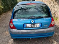 Usata Renault Clio II 58 CV (42 kW) 2004 Blu Berlina
