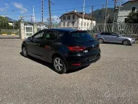 Usado Seat Leon X-Perience 86 CV (63 kW) 2017 Negro Familiar