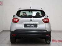 Usata Renault Captur Intens 89 CV (65 kW) 2016 Grigio SUV