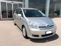 usata Toyota Corolla Verso 2.2 16V D-4D Sol