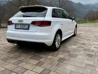 Usado Audi A3 110 CV (80 kW) 2016 Blanco Familiar