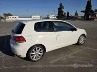 Usata VW Golf VII 122 CV (89 kW) 2013 Bianco Berlina