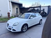 Usata Alfa Romeo Giulietta Distinctive 170 CV (125 kW) 2011 Bianco Utilitaria