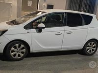 Usata Opel Meriva 2010 Bianco Monovolume