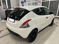Usata Lancia Ypsilon S 69 CV (50 kW) 2019 Bianco Utilitaria